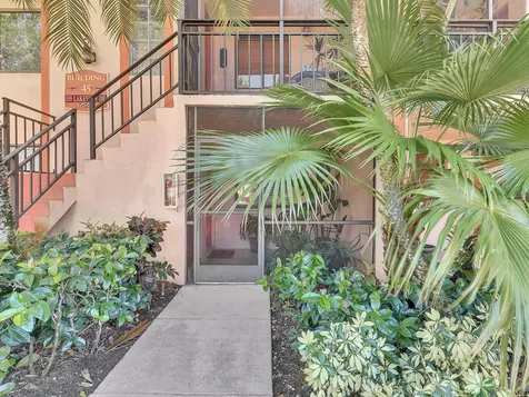 359 Lakeview Drive Weston FL 33326