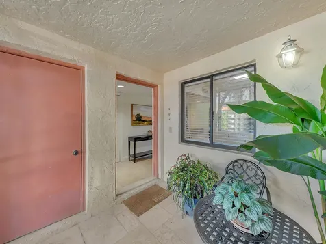 359 Lakeview Drive Weston FL 33326