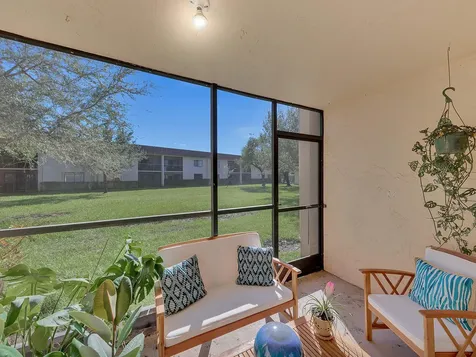 359 Lakeview Drive Weston FL 33326