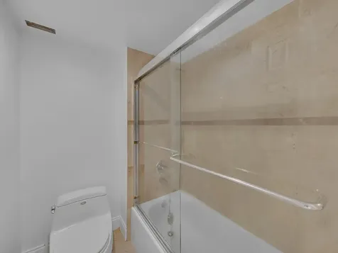 359 Lakeview Drive Weston FL 33326