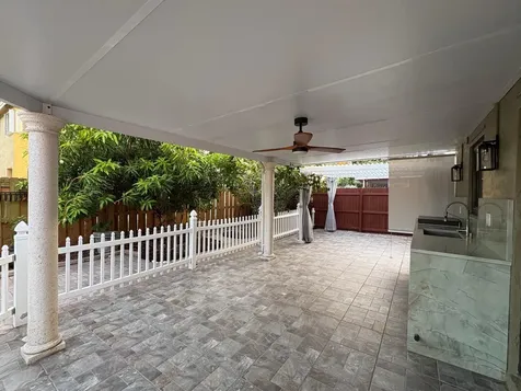14776 SW 138th Terrace Miami FL 33196