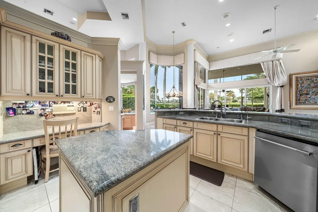 61 St George Place Palm Beach Gardens FL 33418