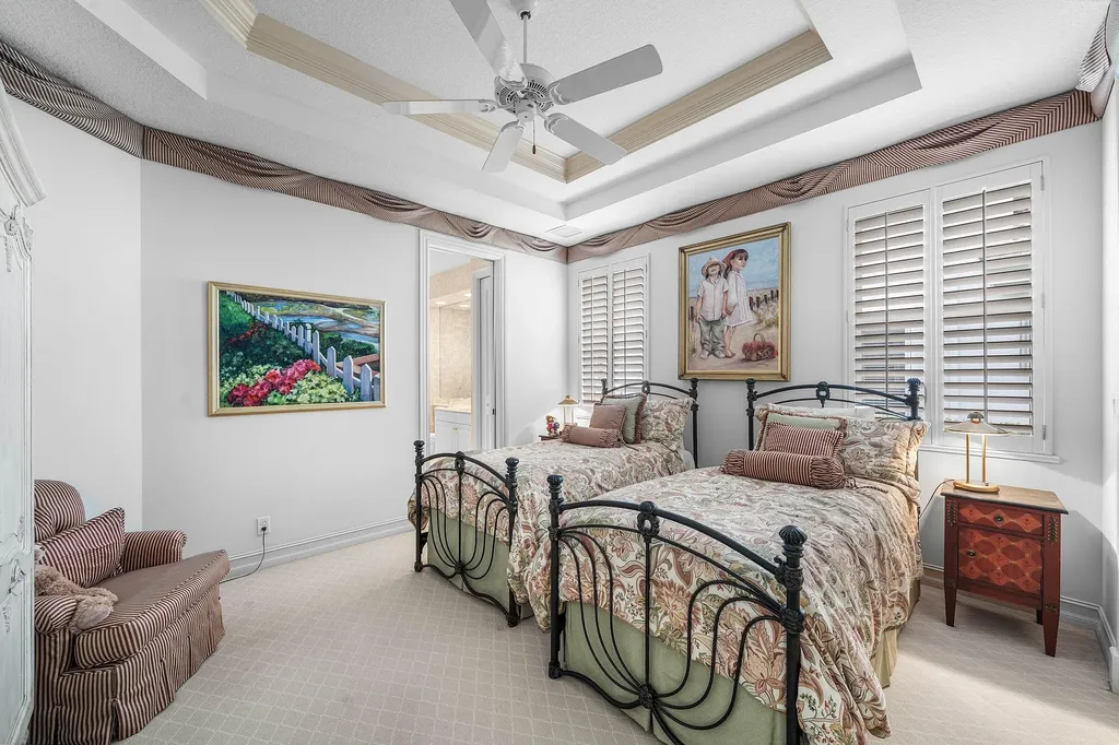61 St George Place Palm Beach Gardens FL 33418