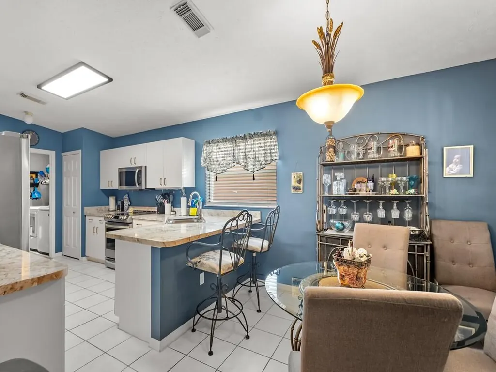 6704 Picante Circle Fort Pierce FL 34951