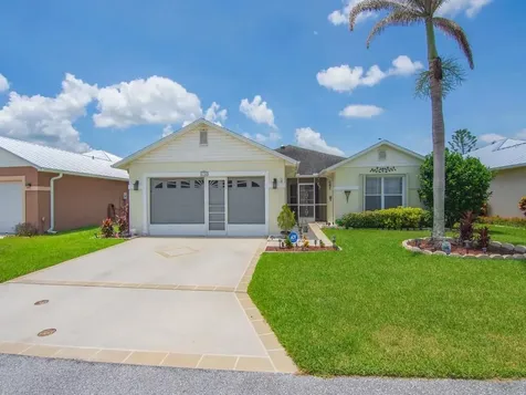 6704 Picante Circle Fort Pierce FL 34951