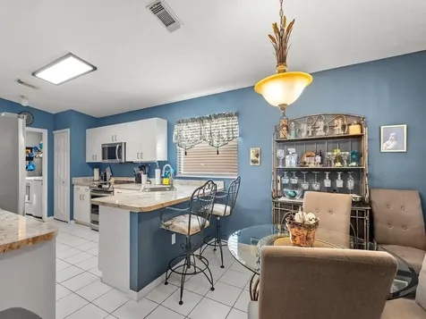 6704 Picante Circle Fort Pierce FL 34951