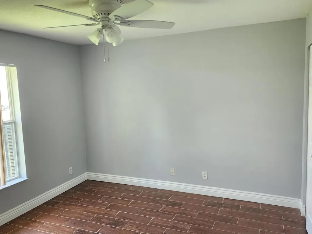 425 SW Mccomb Avenue Port St Lucie FL 34953