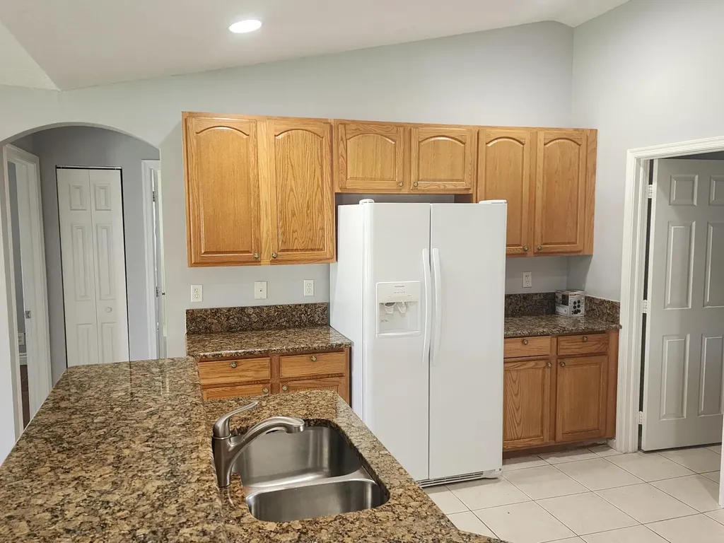 425 SW Mccomb Avenue Port St Lucie FL 34953