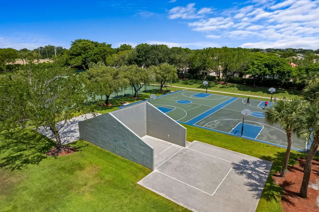 6550 Columbia Avenue Lake Worth FL 33467