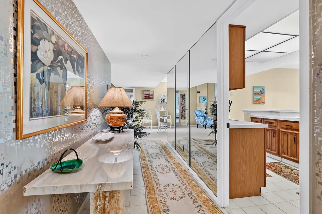 5188 Woodland Lakes Drive Palm Beach Gardens FL 33418