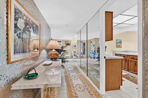 5188 Woodland Lakes Drive Palm Beach Gardens FL 33418