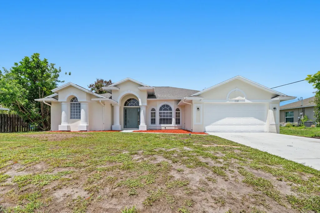 1118 SW Del Rio Boulevard Port St Lucie FL 34953