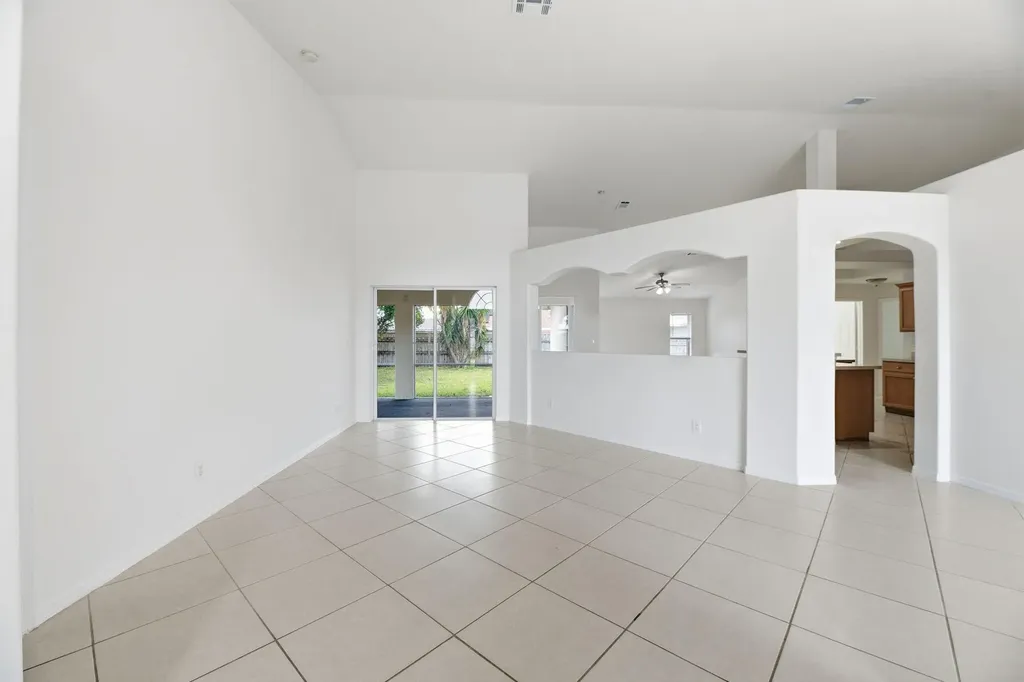 1118 SW Del Rio Boulevard Port St Lucie FL 34953