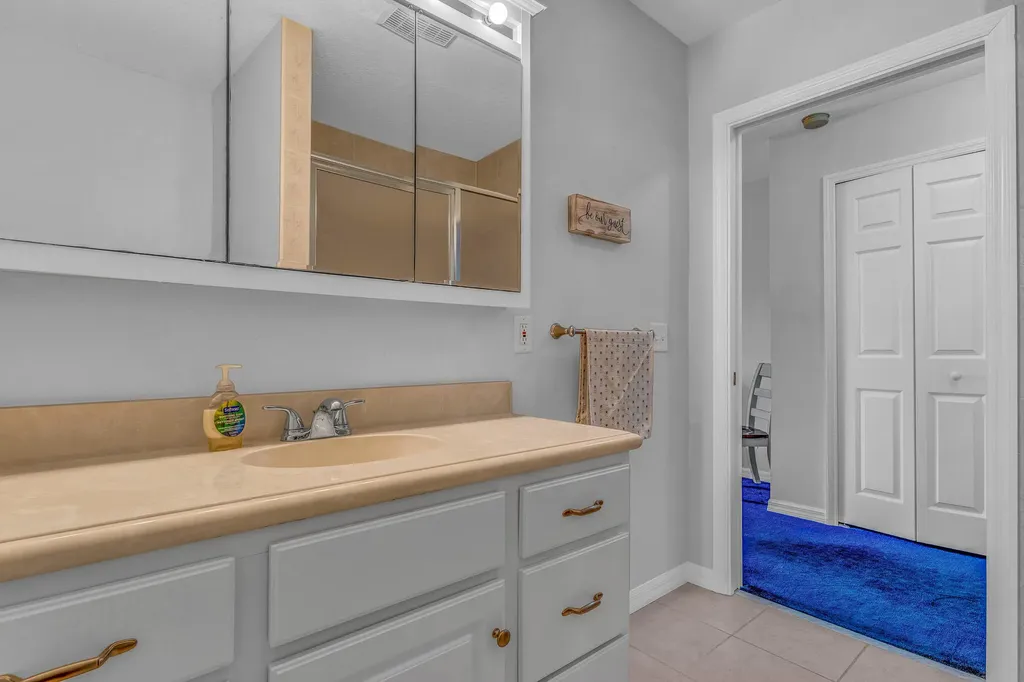 3283 SE West Snow Road Port St Lucie FL 34984