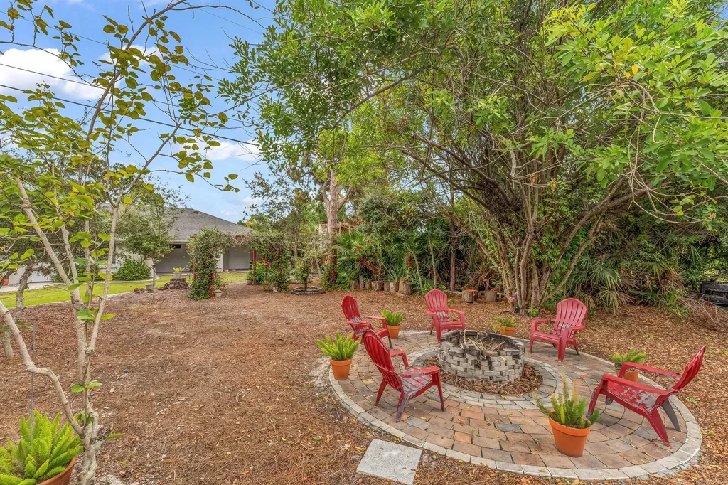 3283 SE West Snow Road Port St Lucie FL 34984