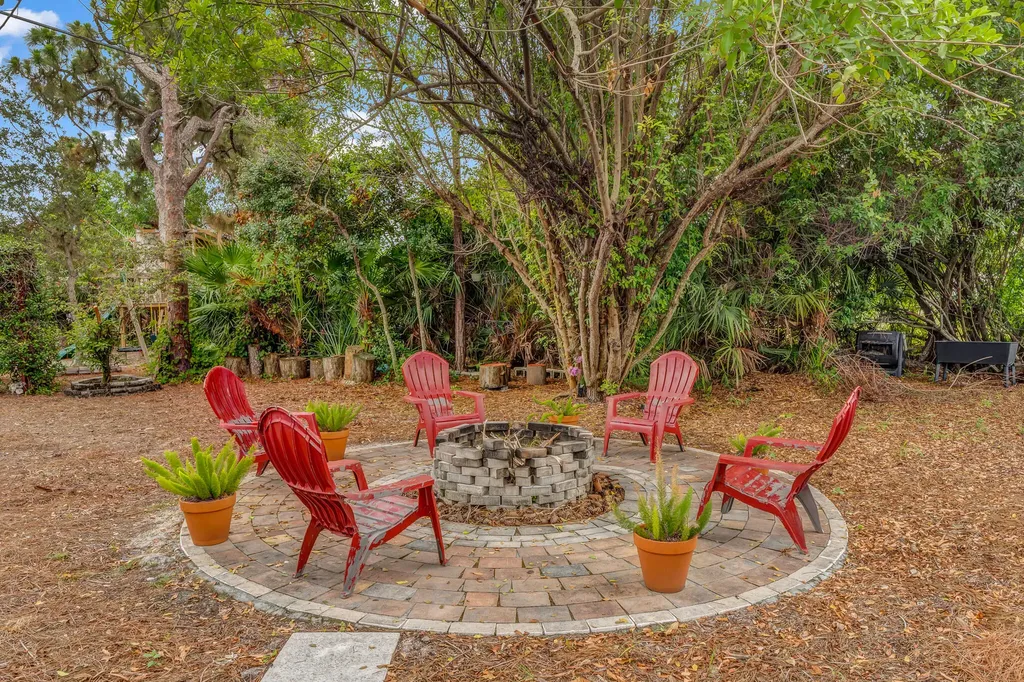 3283 SE West Snow Road Port St Lucie FL 34984