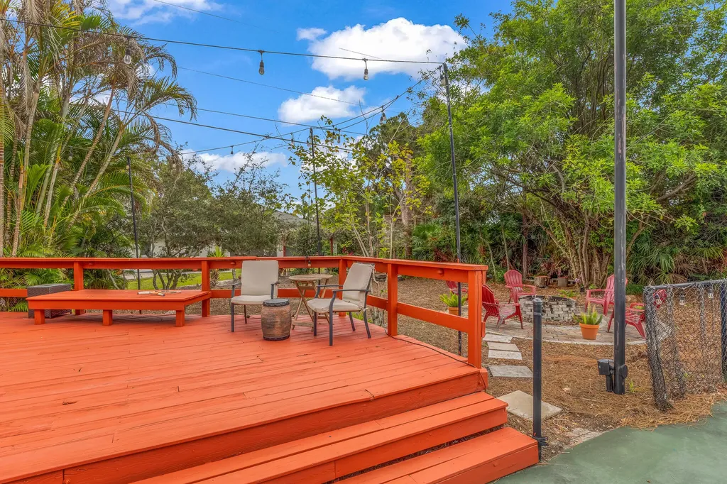 3283 SE West Snow Road Port St Lucie FL 34984