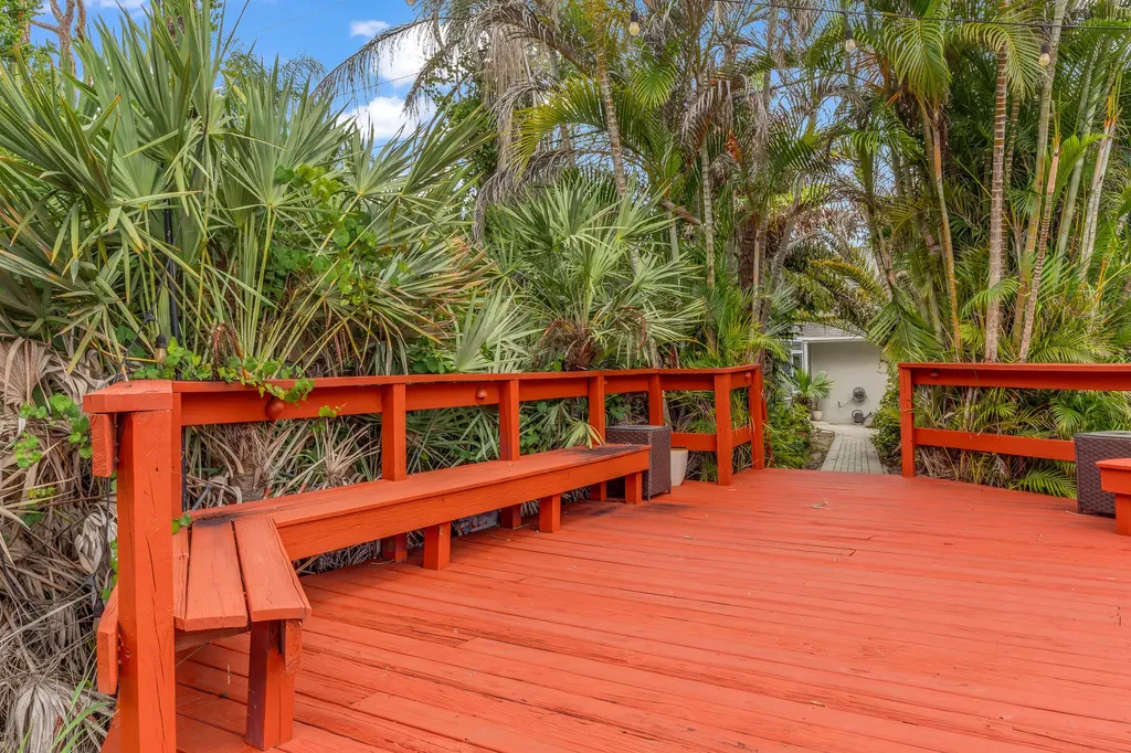 3283 SE West Snow Road Port St Lucie FL 34984