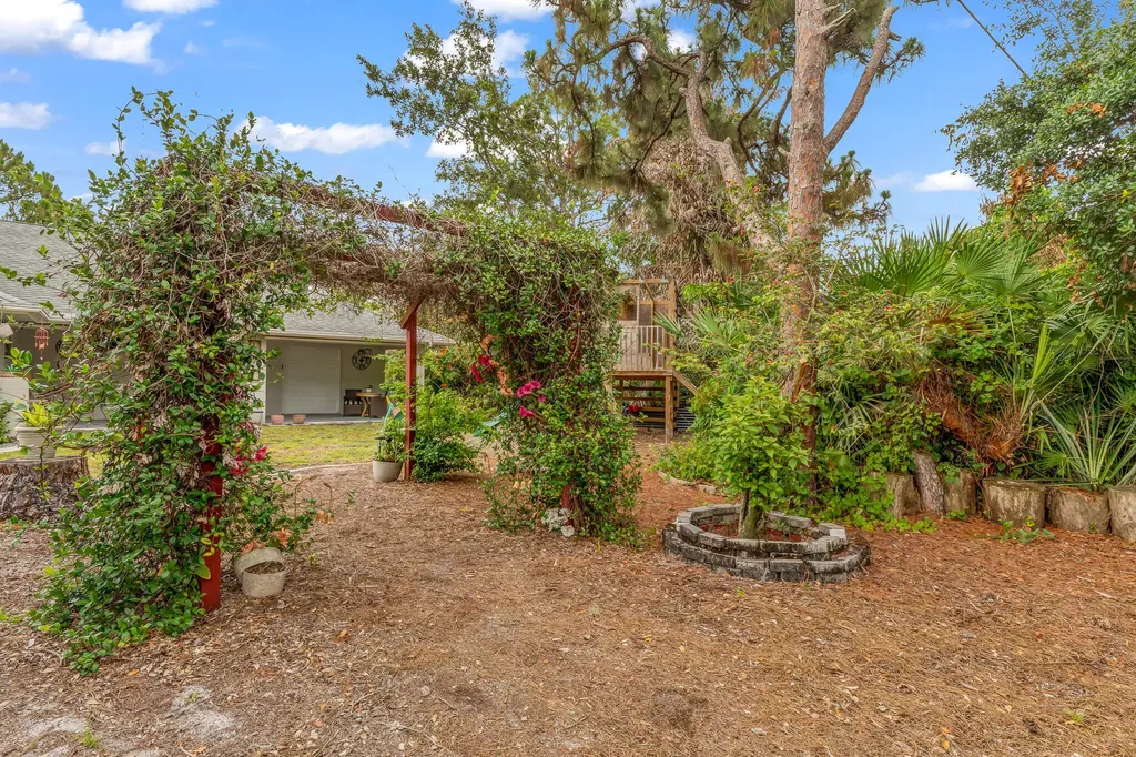 3283 SE West Snow Road Port St Lucie FL 34984