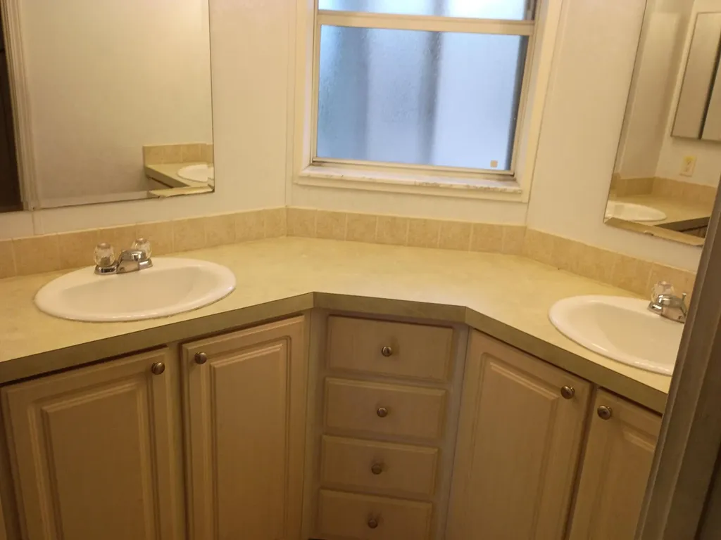 2080 SW 85th Avenue Davie FL 33324
