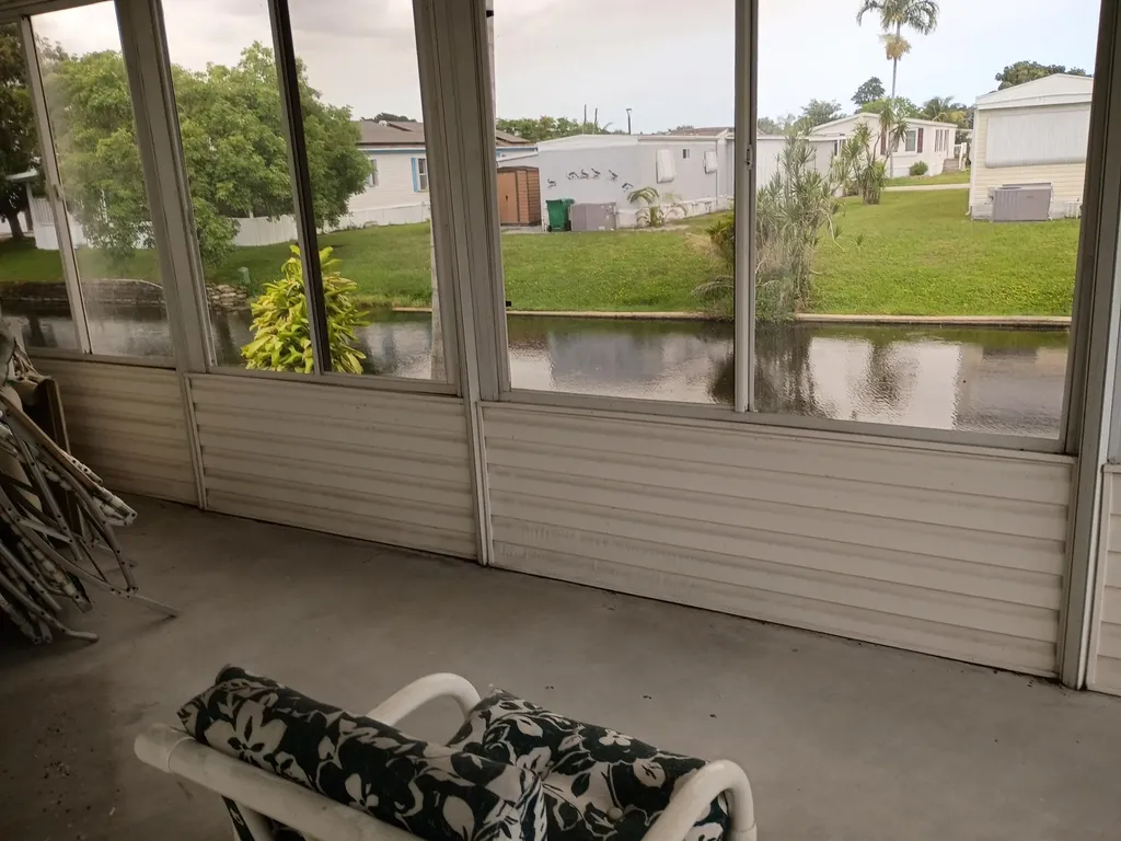 2080 SW 85th Avenue Davie FL 33324