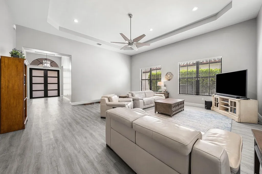 6304 Vireo Court Lake Worth FL 33463