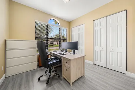 6304 Vireo Court Lake Worth FL 33463
