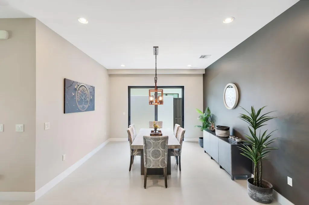 17092 Five Waters Avenue Boca Raton FL 33496