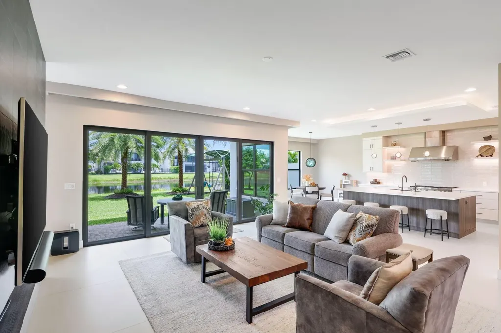 17092 Five Waters Avenue Boca Raton FL 33496