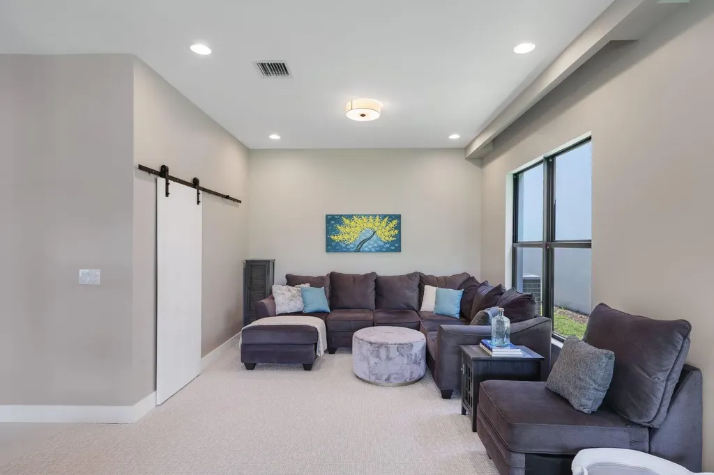 17092 Five Waters Avenue Boca Raton FL 33496