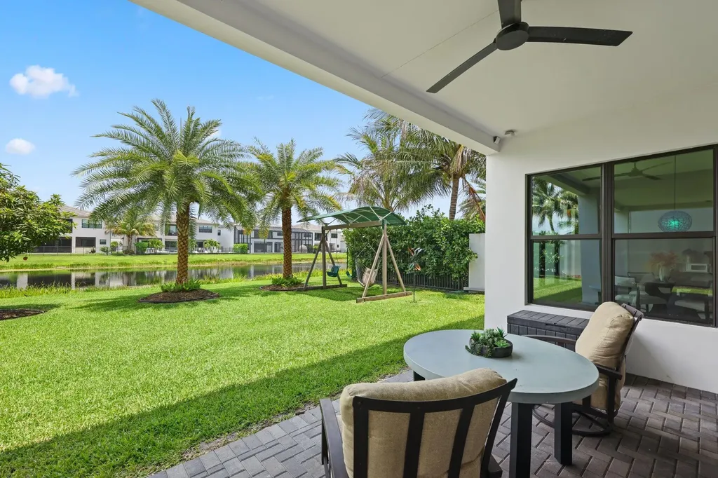 17092 Five Waters Avenue Boca Raton FL 33496
