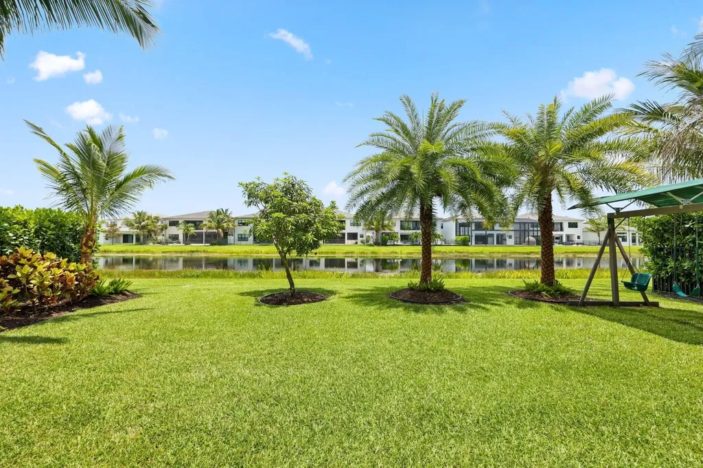 17092 Five Waters Avenue Boca Raton FL 33496