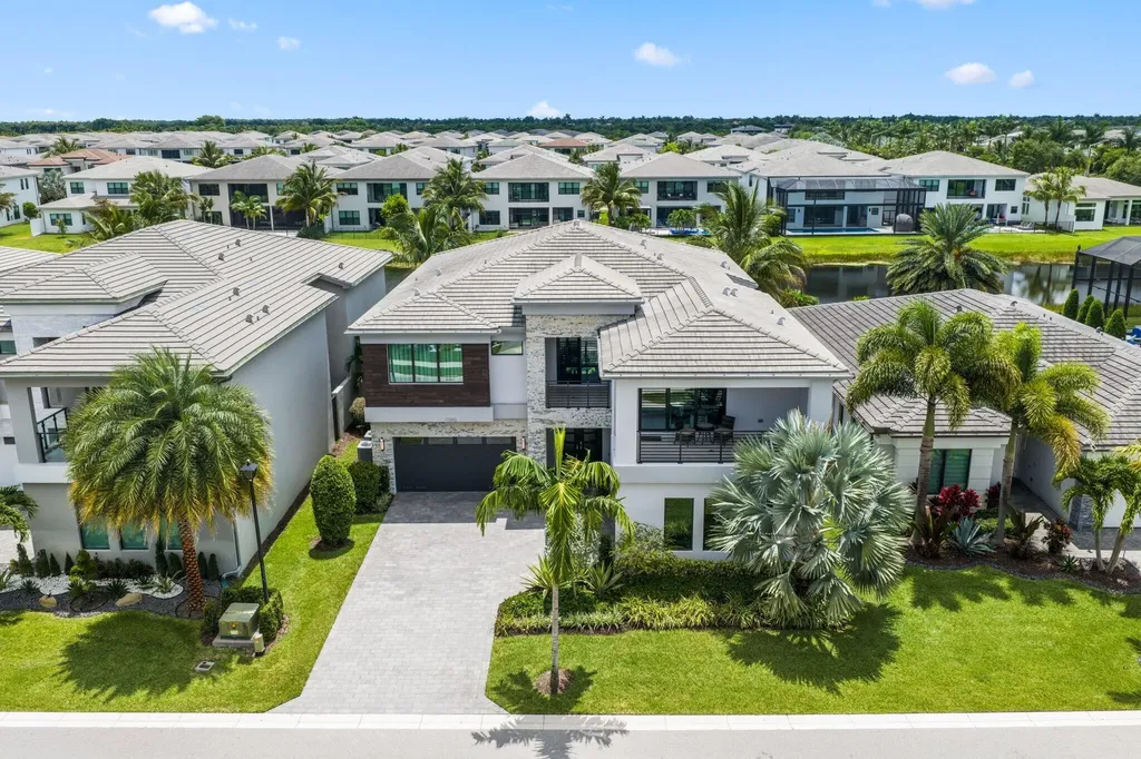 17092 Five Waters Avenue Boca Raton FL 33496