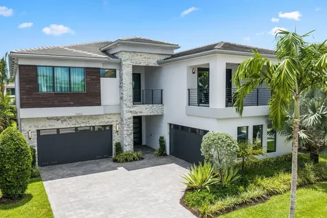17092 Five Waters Avenue Boca Raton FL 33496