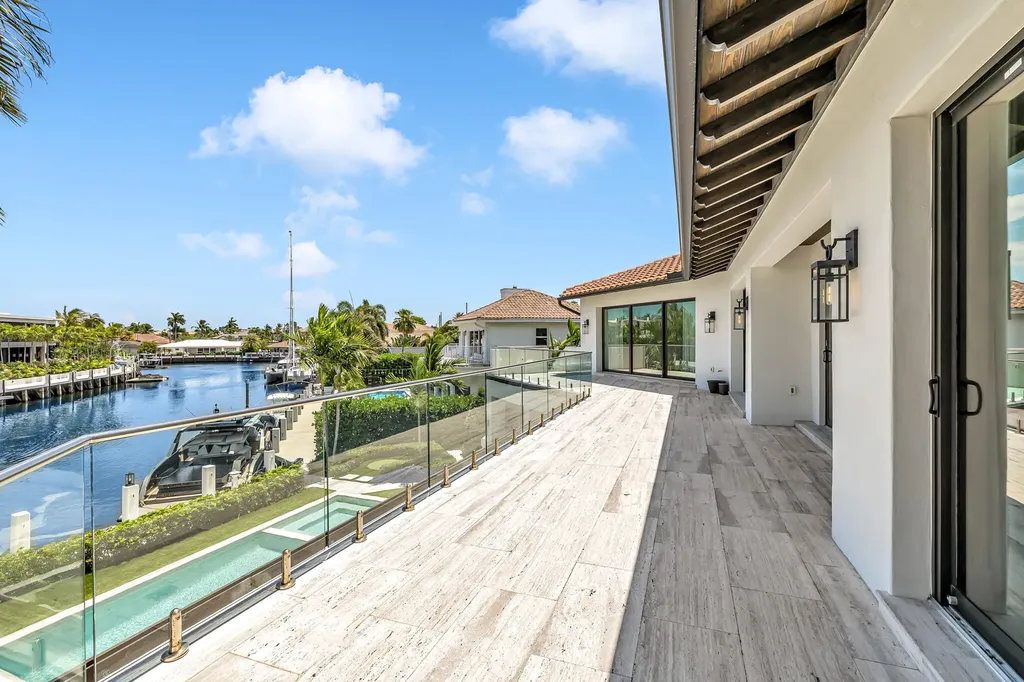 2300 NE 34th Court Lighthouse Point FL 33064