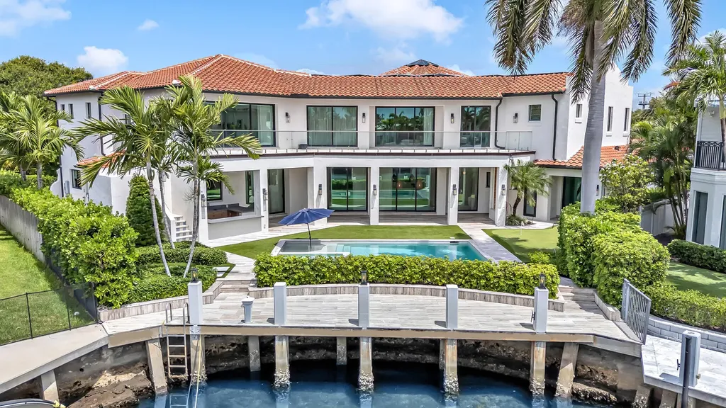 2300 NE 34th Court Lighthouse Point FL 33064
