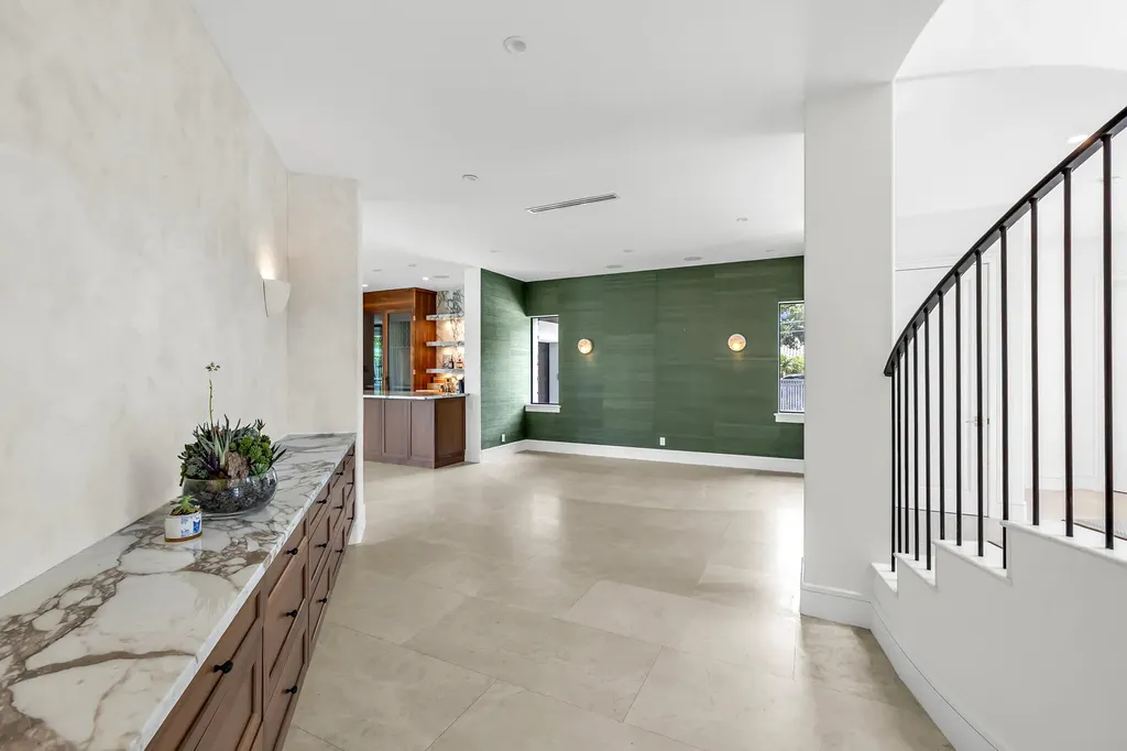 2300 NE 34th Court Lighthouse Point FL 33064