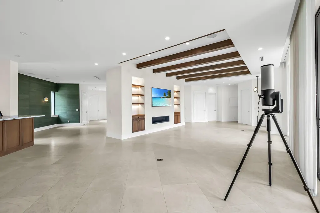 2300 NE 34th Court Lighthouse Point FL 33064
