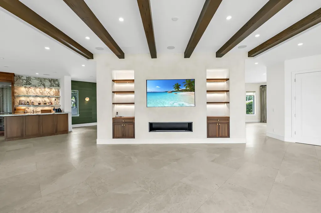 2300 NE 34th Court Lighthouse Point FL 33064