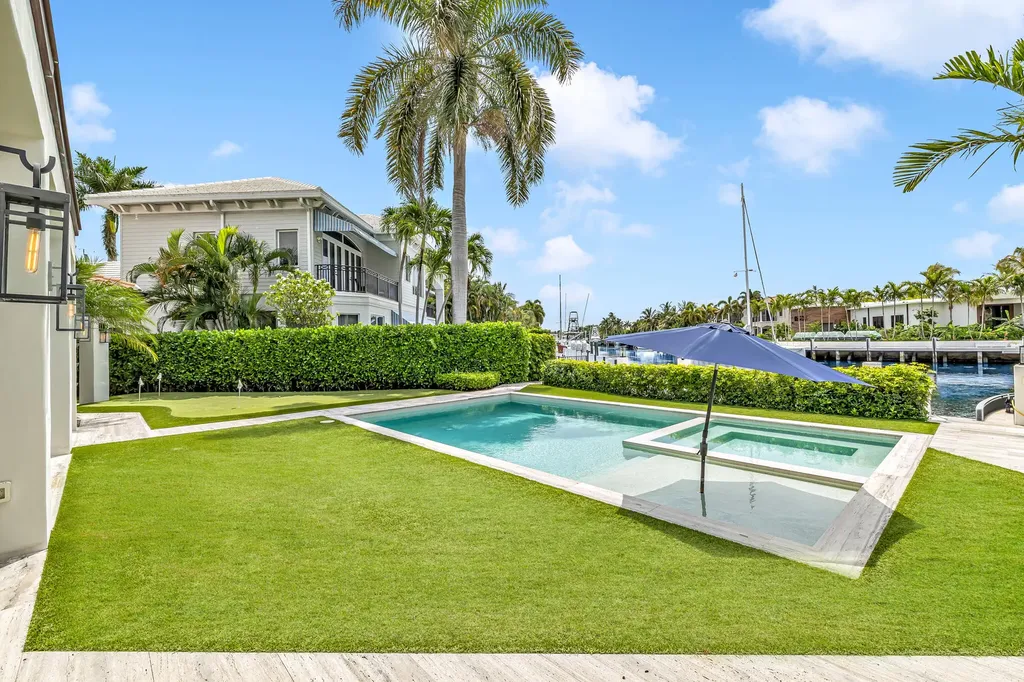 2300 NE 34th Court Lighthouse Point FL 33064