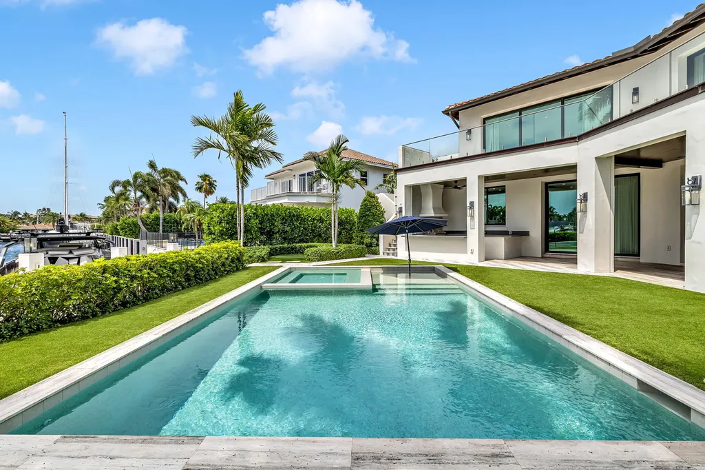 2300 NE 34th Court Lighthouse Point FL 33064