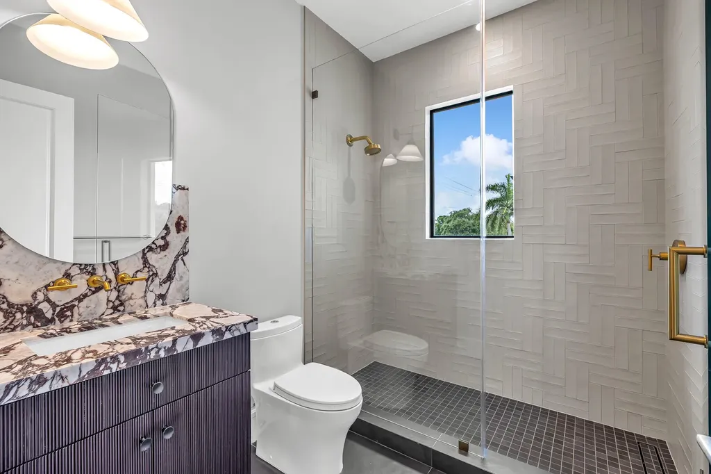 2300 NE 34th Court Lighthouse Point FL 33064