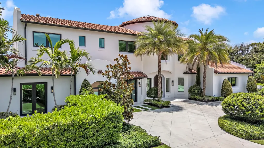 2300 NE 34th Court Lighthouse Point FL 33064