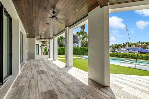2300 NE 34th Court Lighthouse Point FL 33064
