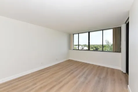 1605 S Us Highway 1 Jupiter FL 33477