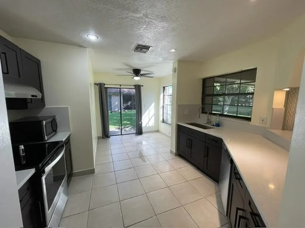 9321 W Sunrise Boulevard Plantation FL 33322