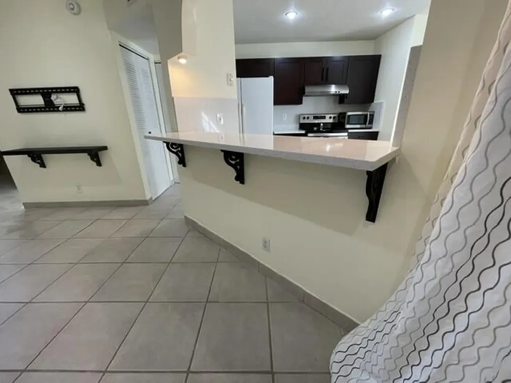 9321 W Sunrise Boulevard Plantation FL 33322