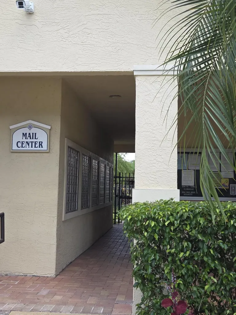 1245 SW 46th Avenue Pompano Beach FL 33069