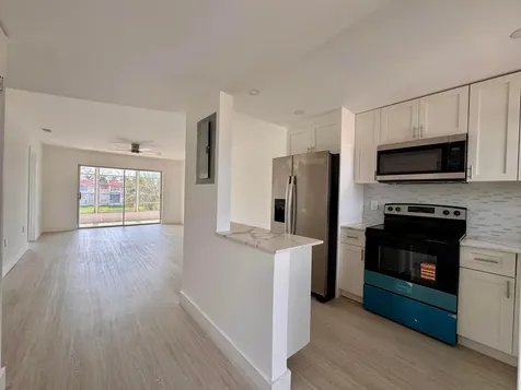 2831 E Sunrise Lakes Drive E Sunrise FL 33322