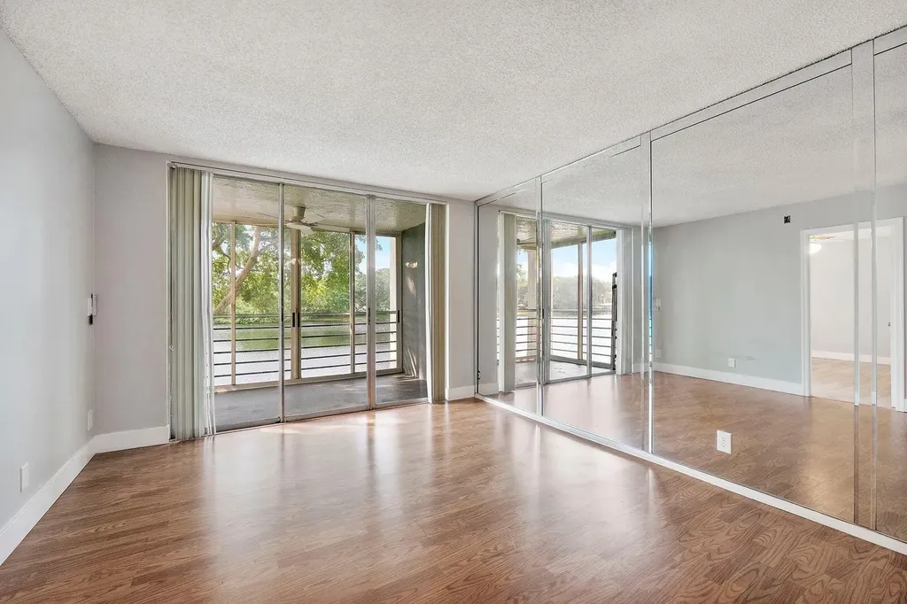 9450 Poinciana Place Davie FL 33324